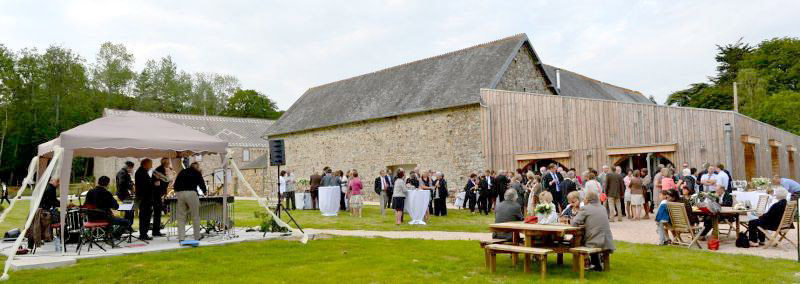 Domaine du Manoir de la Cour &agrave; Saint Maurice en Cotentin salle r&eacute;ception mariage manche dj